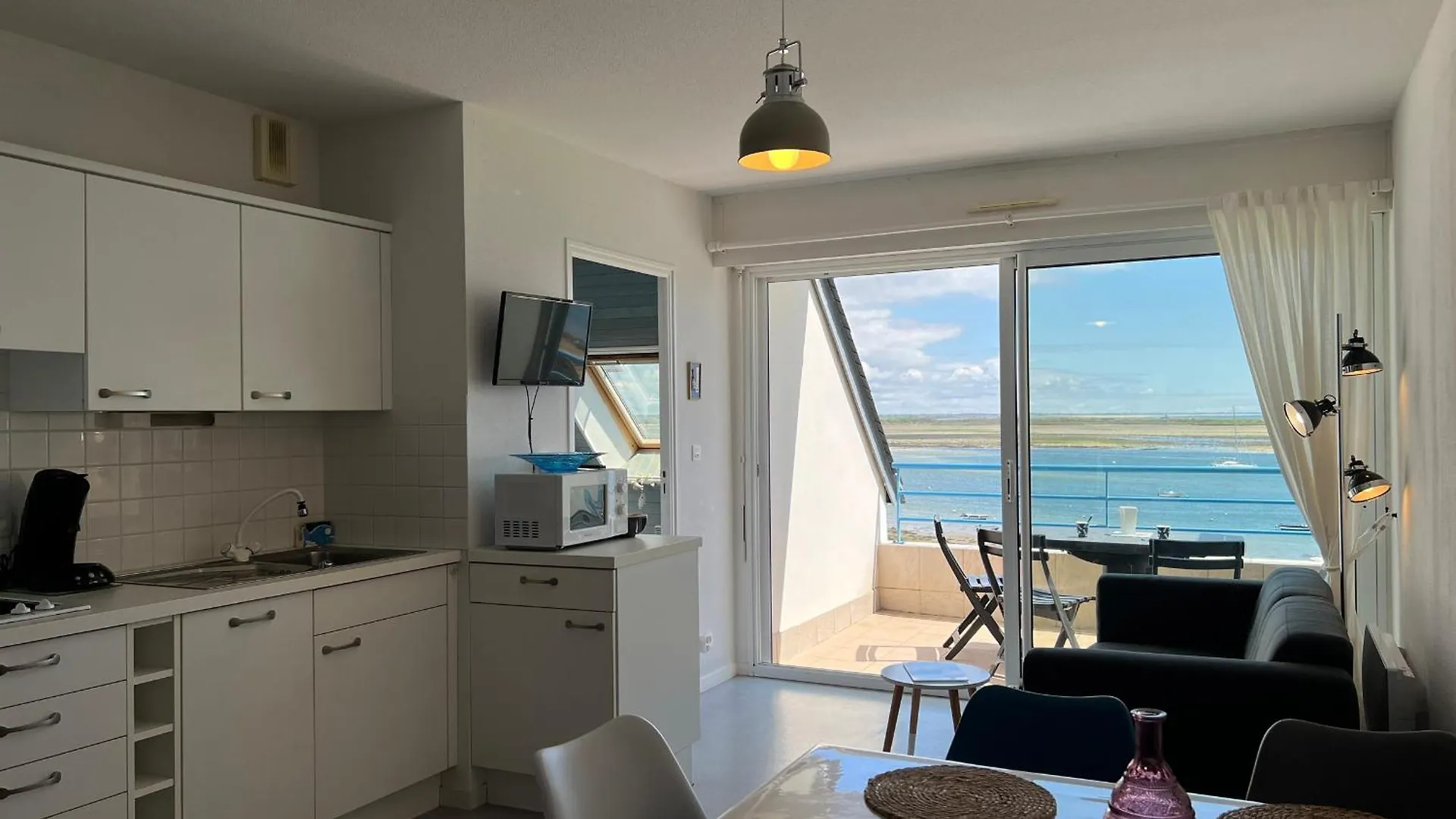 Appartement T3 Avec Balcon Proche Commodites, Parking Inclus - Fr-1-349-198 Пор-Луи 0*,